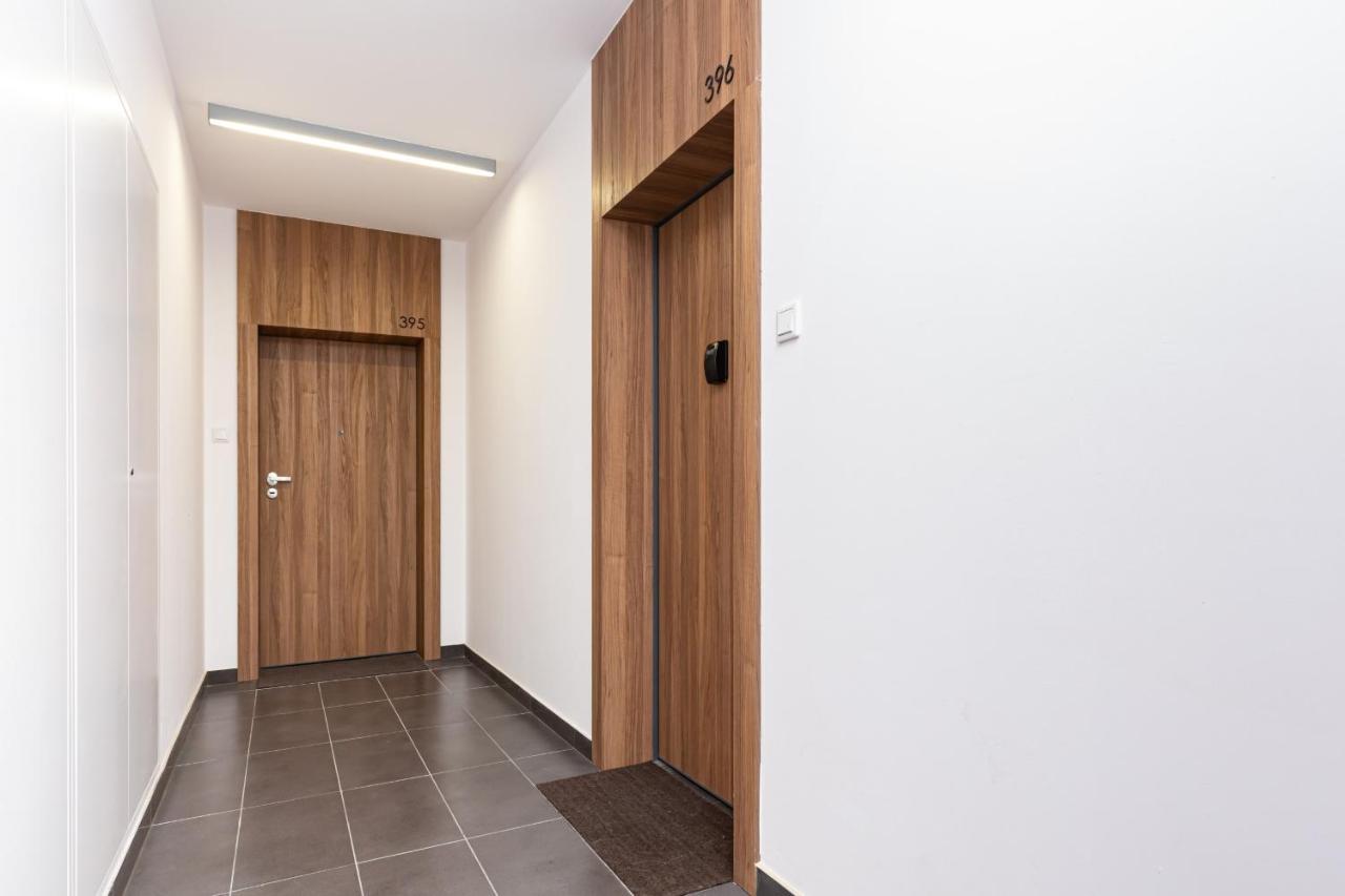 Apartments Varsovia Kasprzaka By Noclegi Renters エクステリア 写真